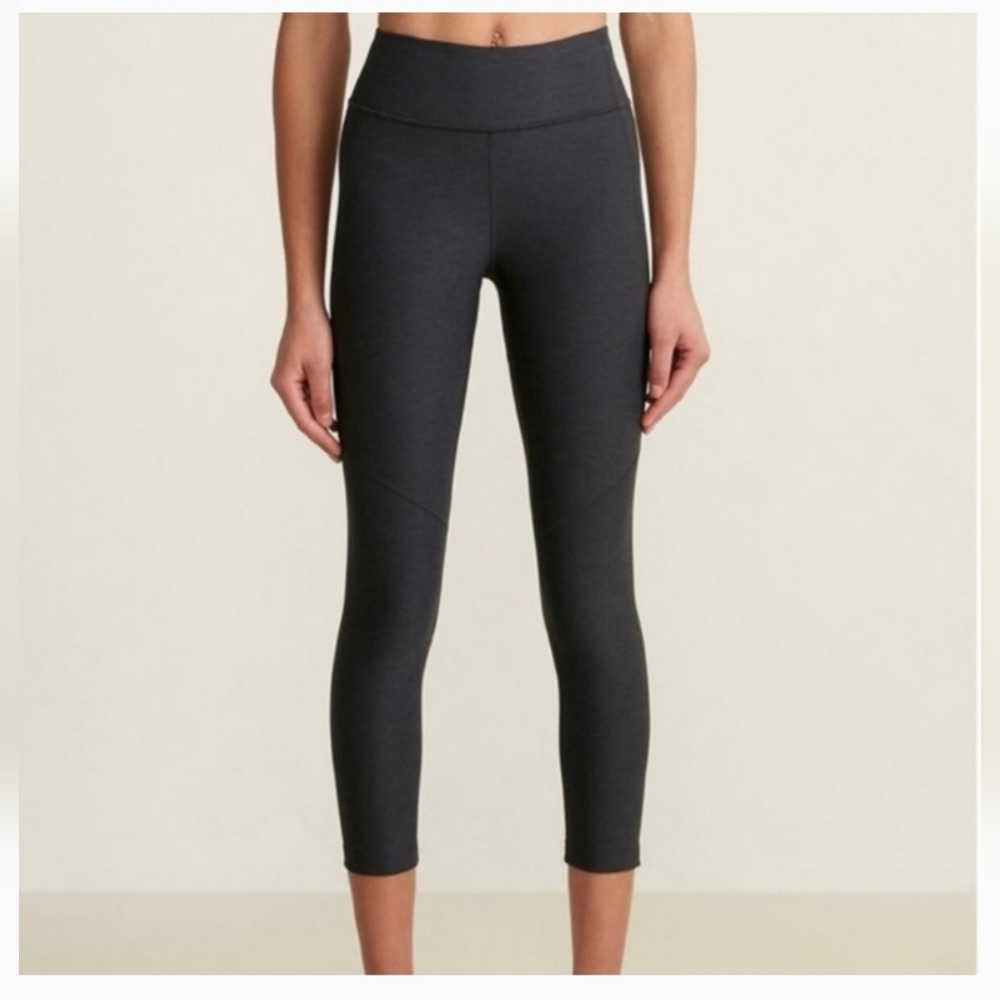 Outdoor Voices 7/8 Warmup Leggings in Charcoal Size S